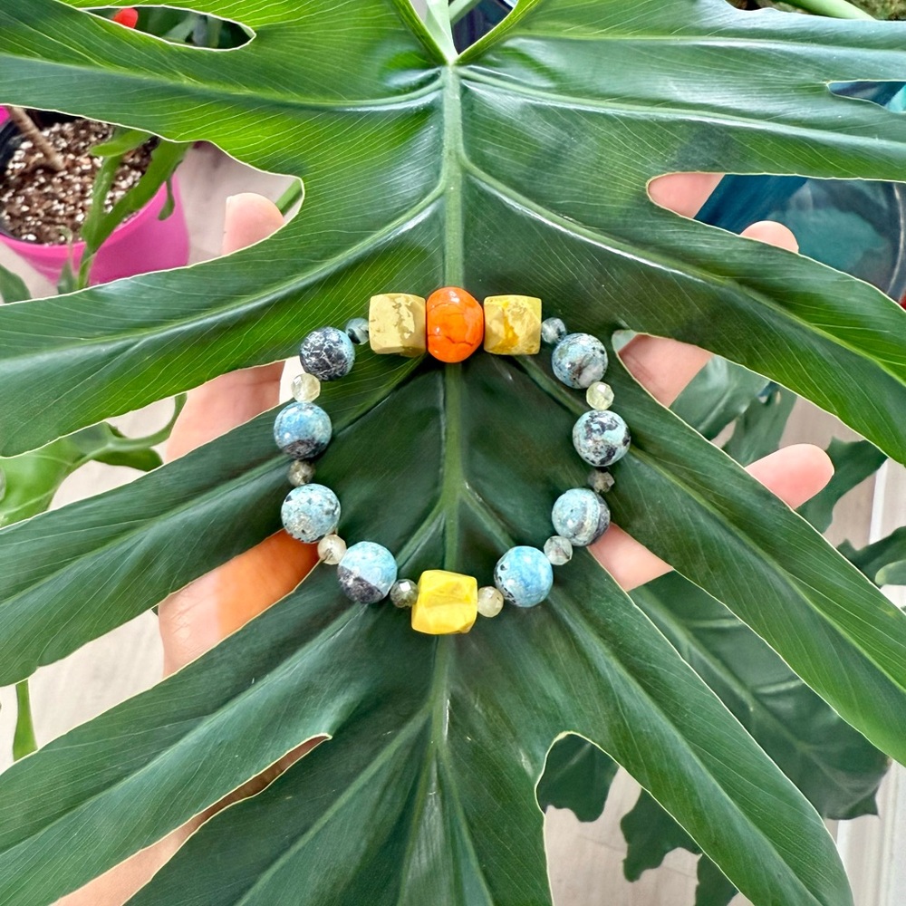 Howlite, Serpentine, Jasper & Prehnite Bracelet